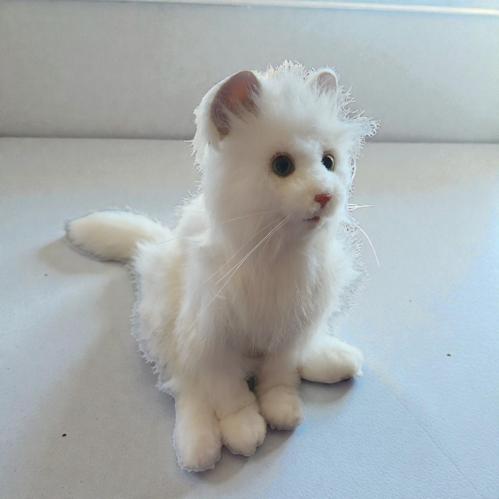 2006 FurReal Friends 'Lulu' 14" Hasbro Interactive Toy White Persian Kitty Cat